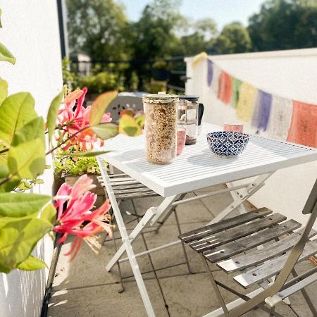 L'Olympique: Appartement Cosy, Vue Canal Grande Terrasse Et Parking Vaires-sur-Marne Bagian luar foto